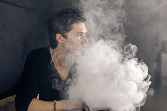 How trực tiếp đá gà hôm nay Shapes Public Reaction to the real cost e-cigarette prevention campaign and Online Youth Vaping Debate