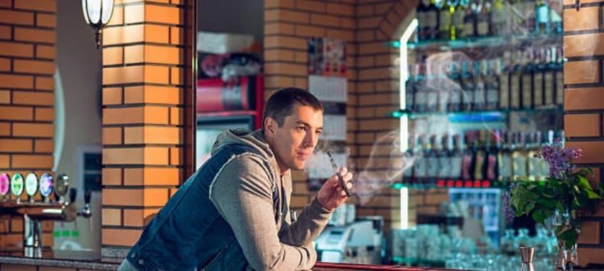 Navigating trực tiếp bóng đá streaming rights and e-cigarette regulations by country for media compliance